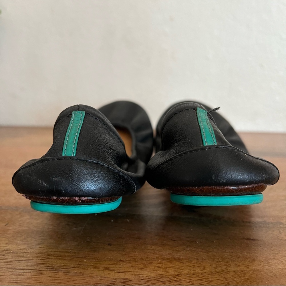 Tieks by Gavrieli Classic Matte Black Ballet
Flats Size 8 - Picture 6 of 10